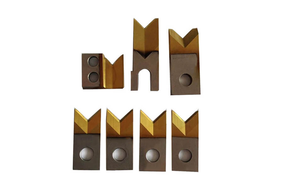 Blades of wire cutting and stripping machine