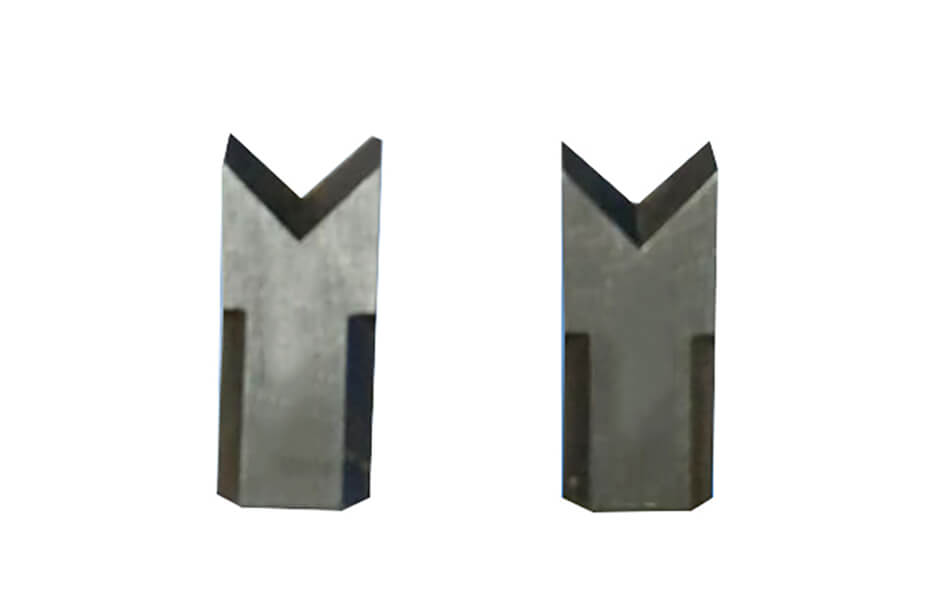 Blades of wire cutting and stripping machine