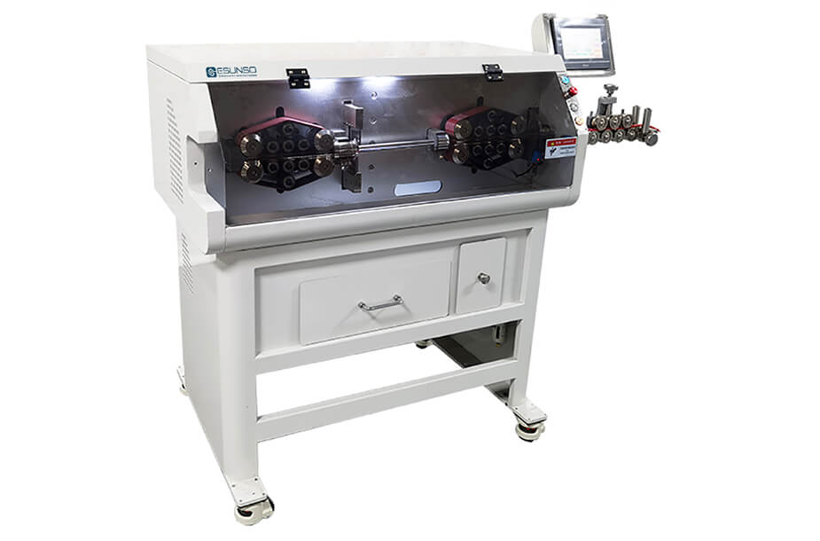 Large cable cut and strip machine