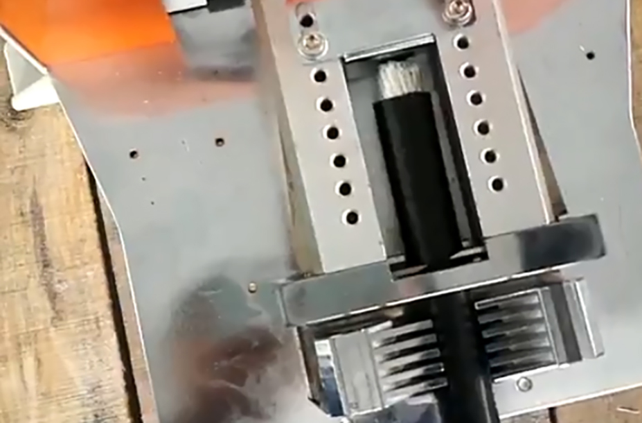 WS-300 Rotating Blade Wire Stripping Machine