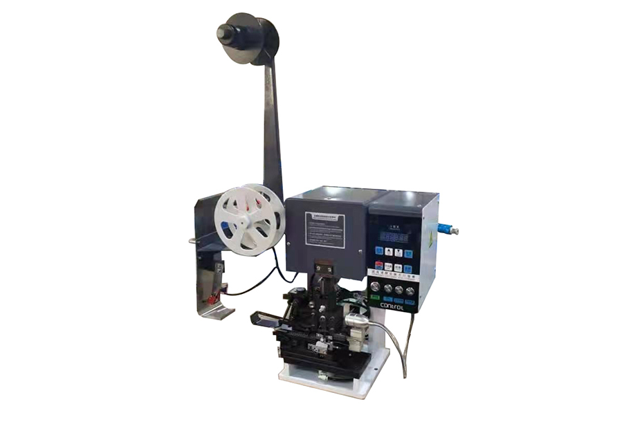 Stripping and crimping machine